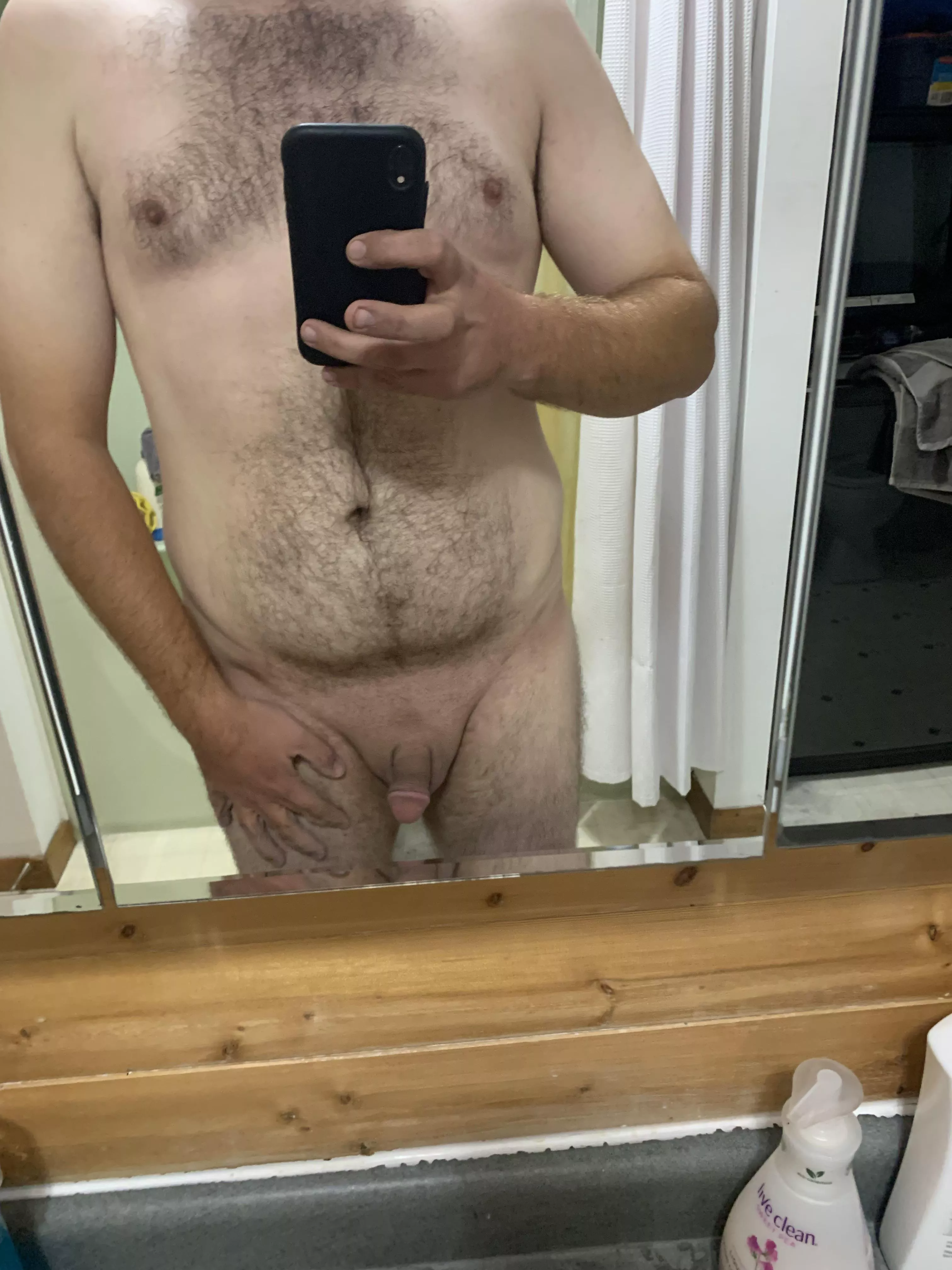 33m 6 foot 215lbs