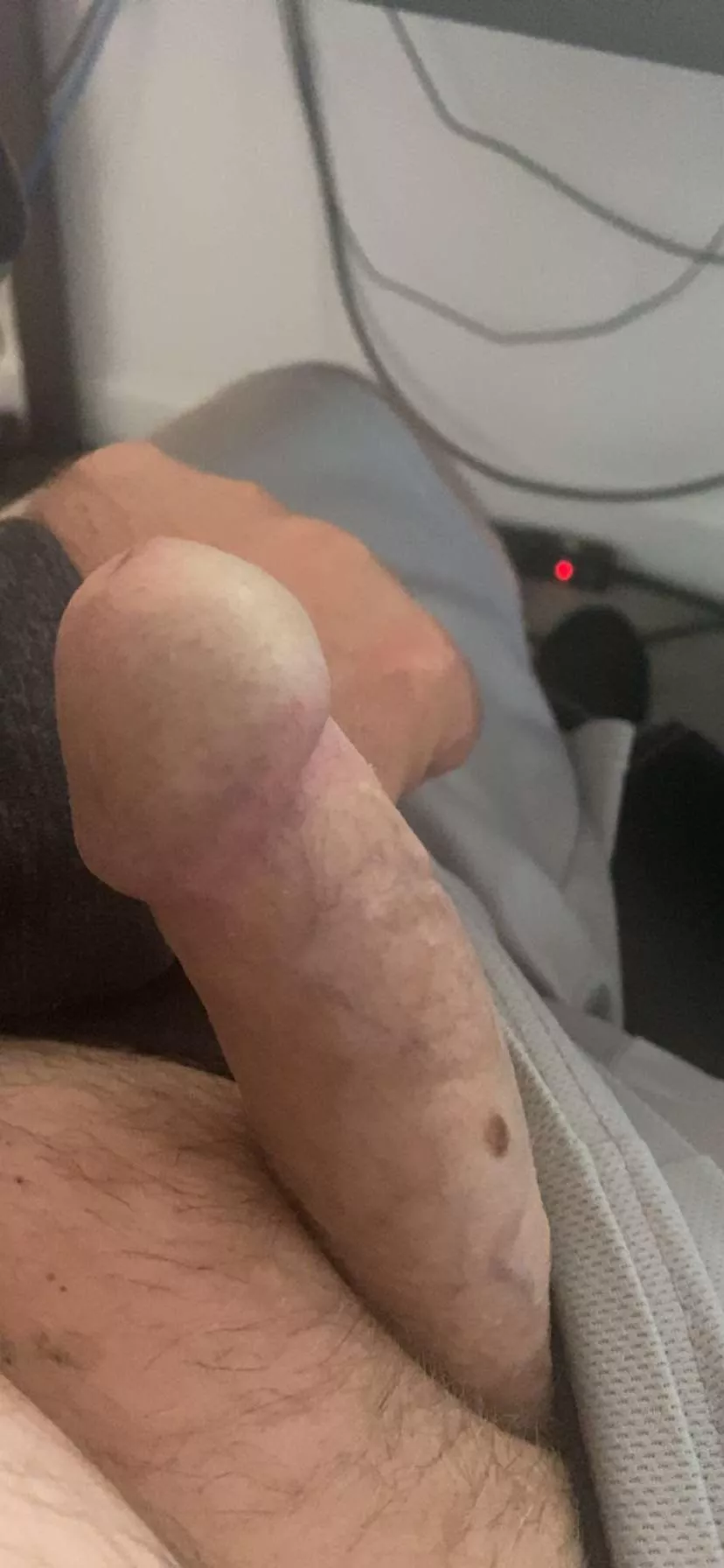 44 daddy needs a place for his boner. Dm open