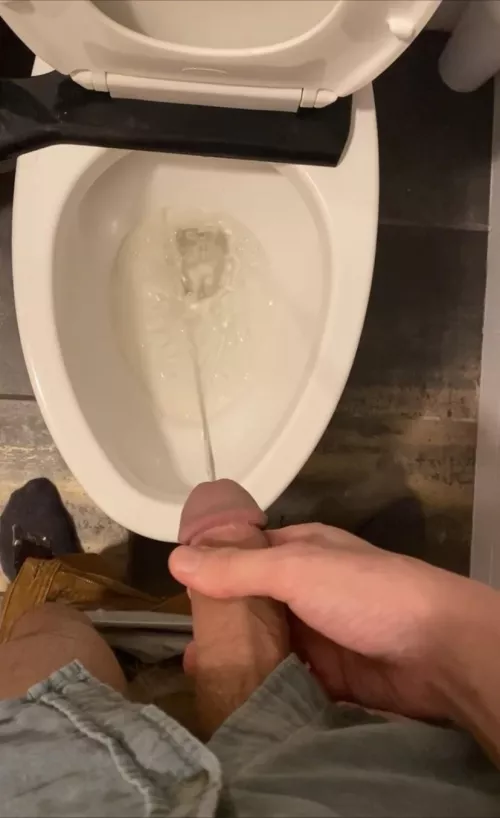 Anyone craving a pisssfucking?