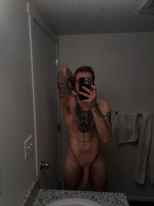 Back from Hawaii this week…and definitely not ready for the cold 🥶👀 (M)