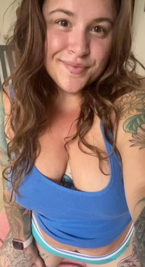 bbw stoner covered in tattoos, let my curves melt your stress away!