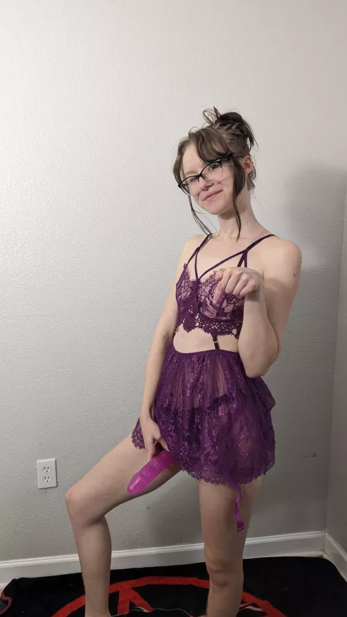 Bet you wanna get pegged by a pretty girl