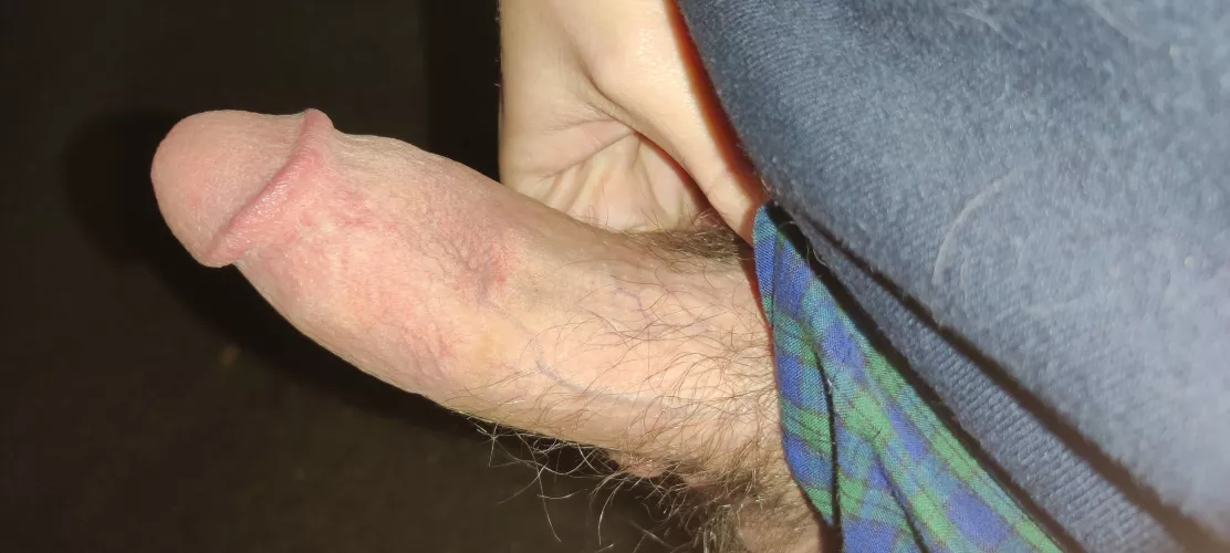 Couldn't drive with this thing in my pants. So I pulled over and pulled my cock 😜