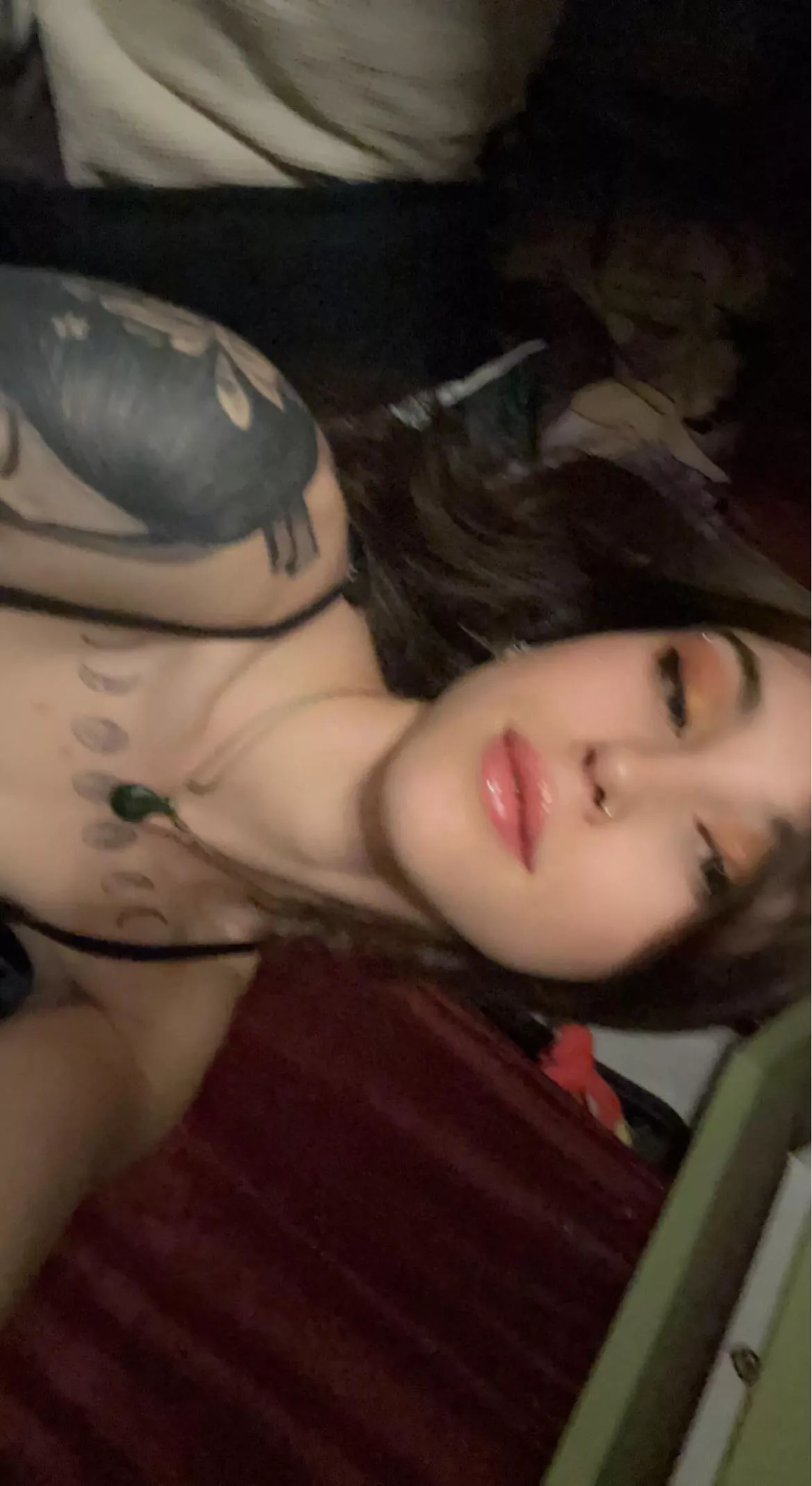 Cum kiss my glossy lips x