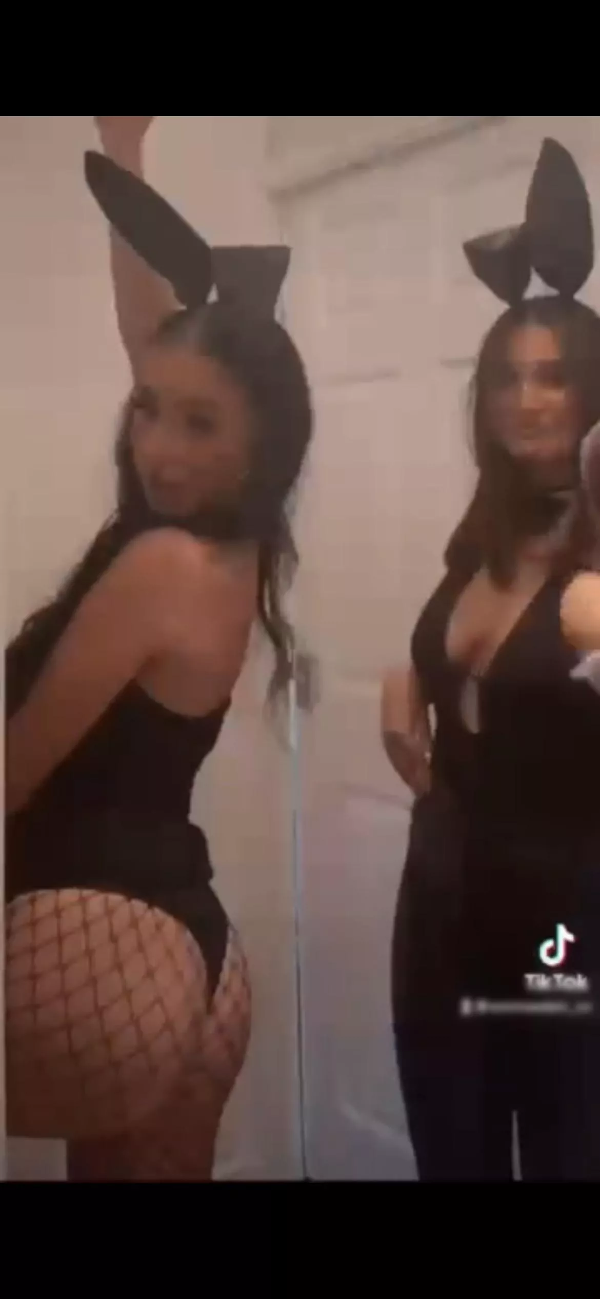 Dm me to see the full video of my girls tiktok with her friend on Halloween 😋 (19) 🍑