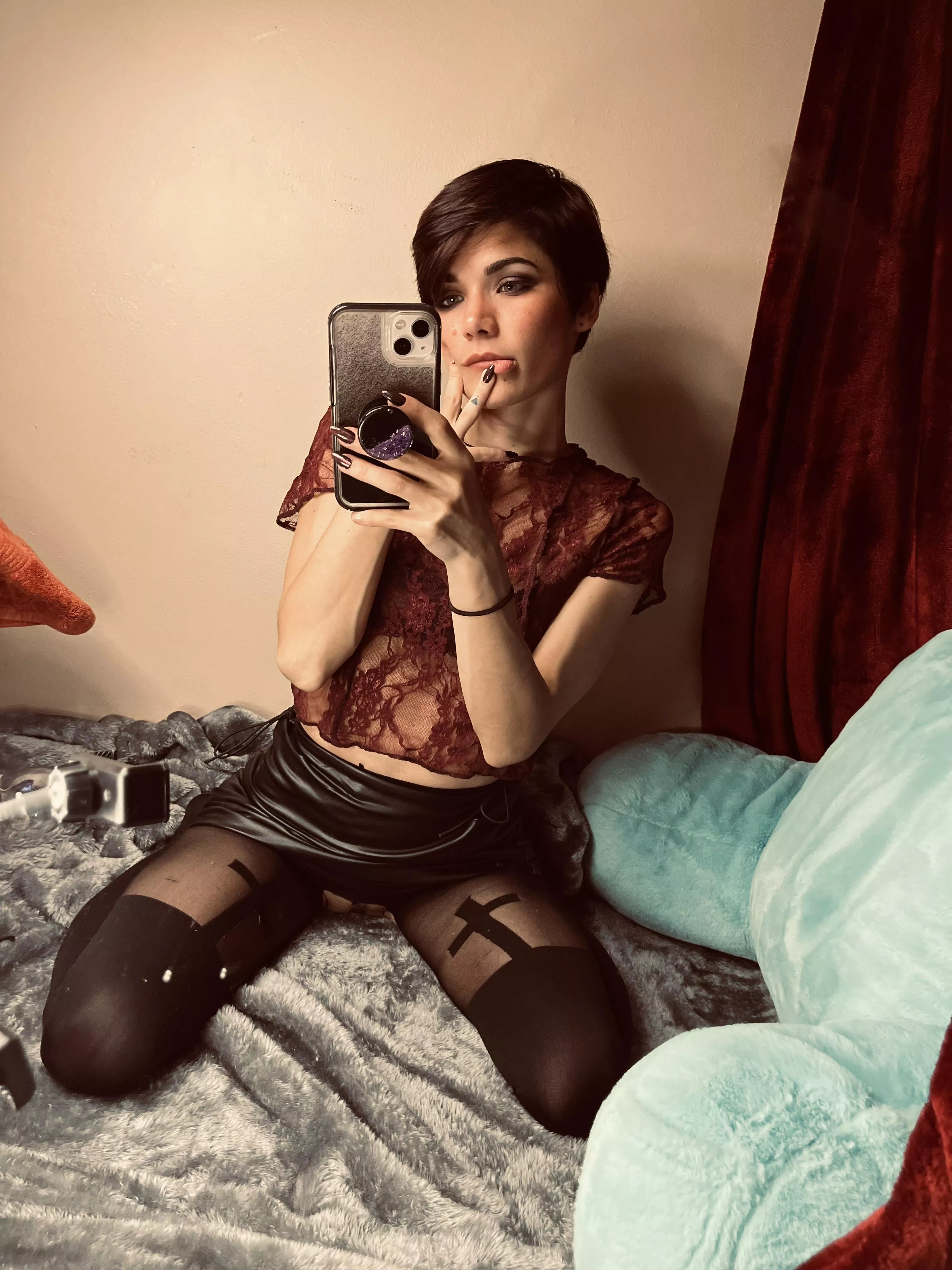 do I look like I need to be fucked hard or would u wanna just feel me?🔥