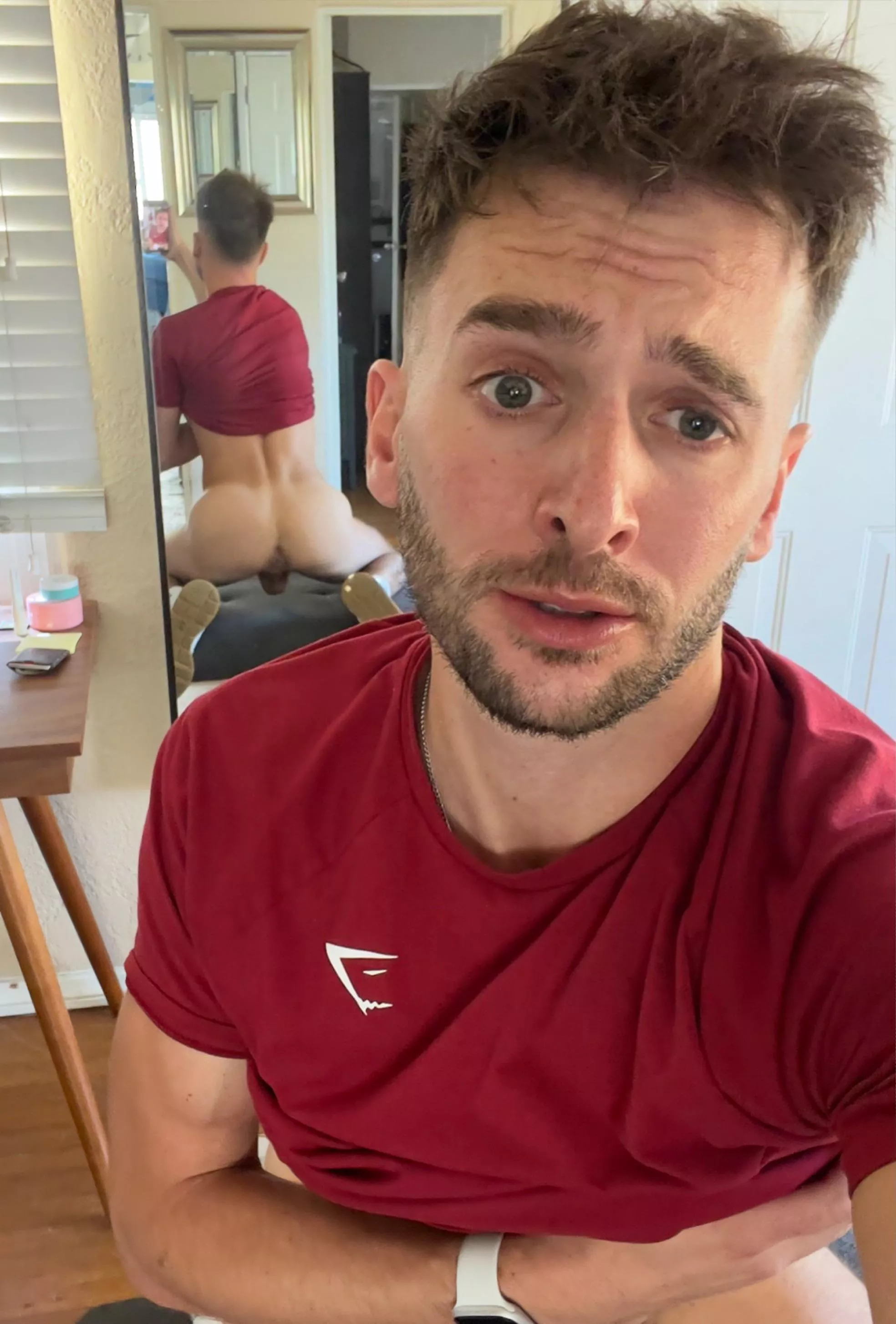 Doors open cum in me