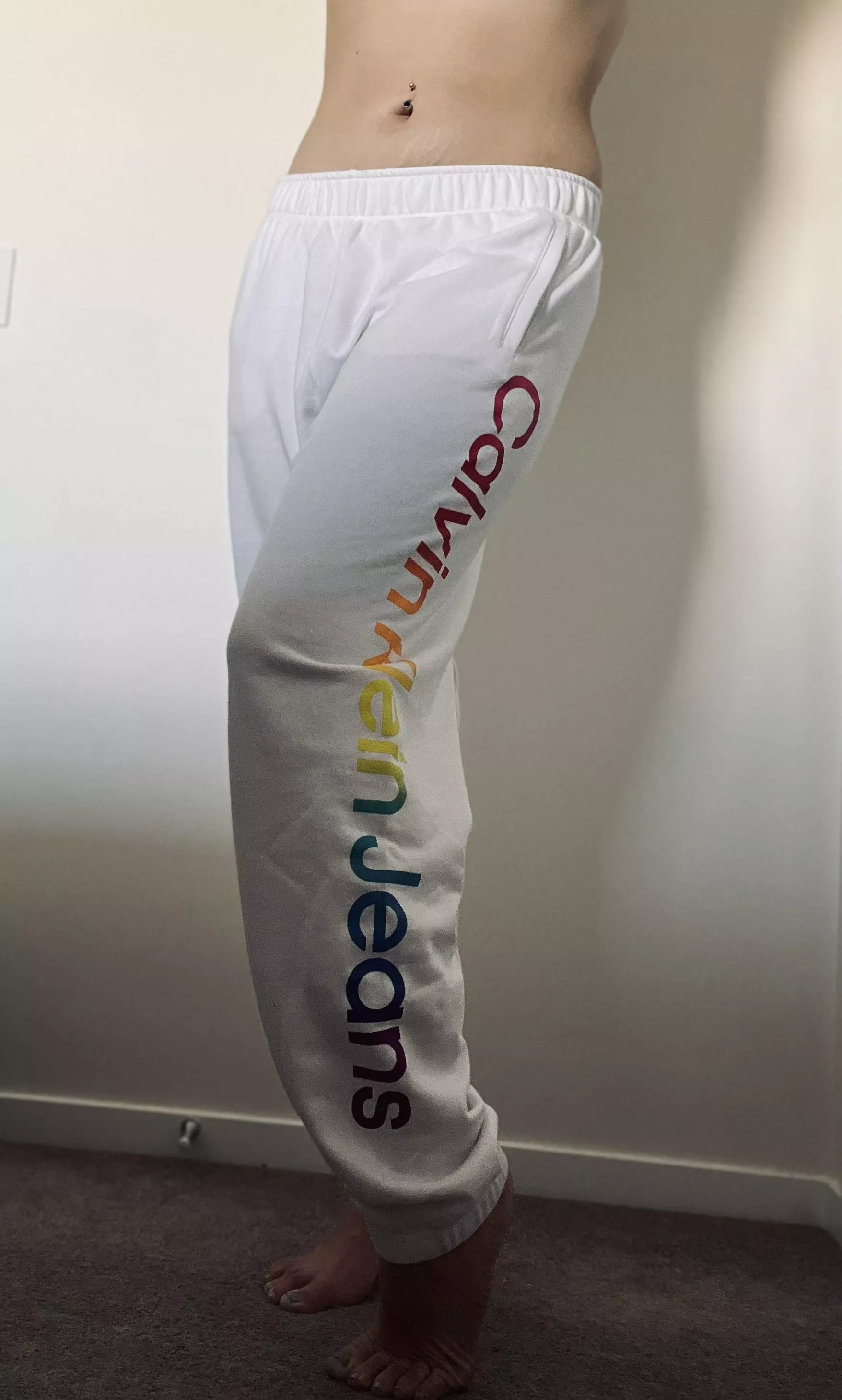 [F] They say today is Taco Tuesday… I’d rather Taco bout my 69” How many inches till you reach my Taco…. 🌮😈