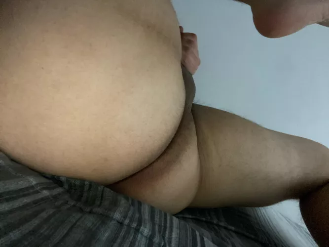 Feeling peachy [28] Latino