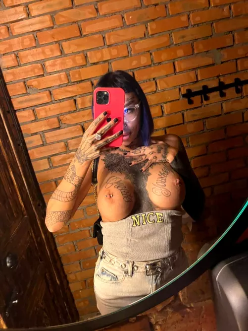 God Bless those curves