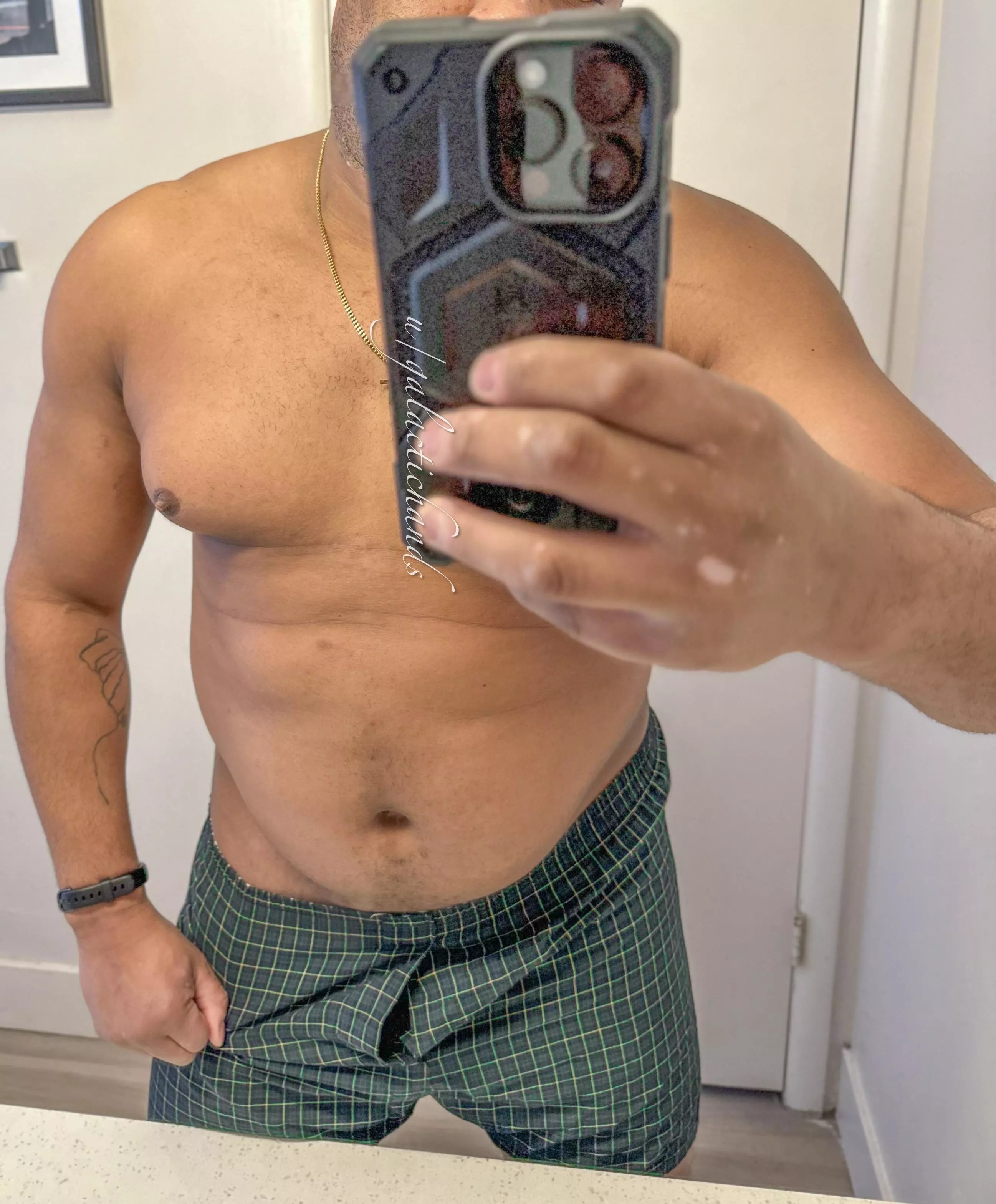 Green is my favorite color.