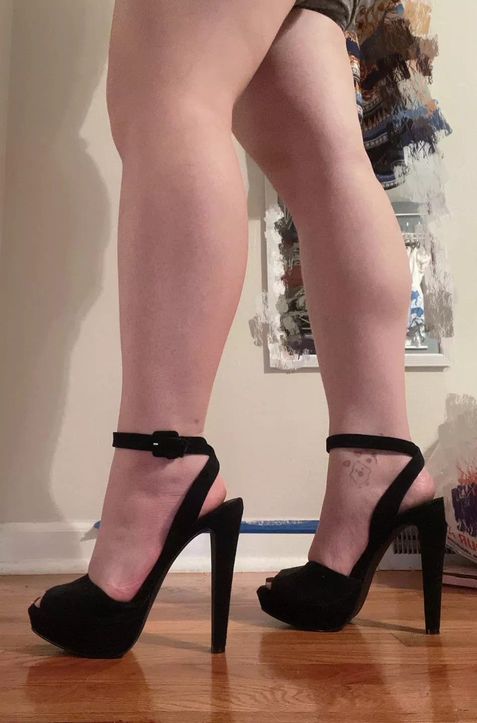 guess my shoes size 😋