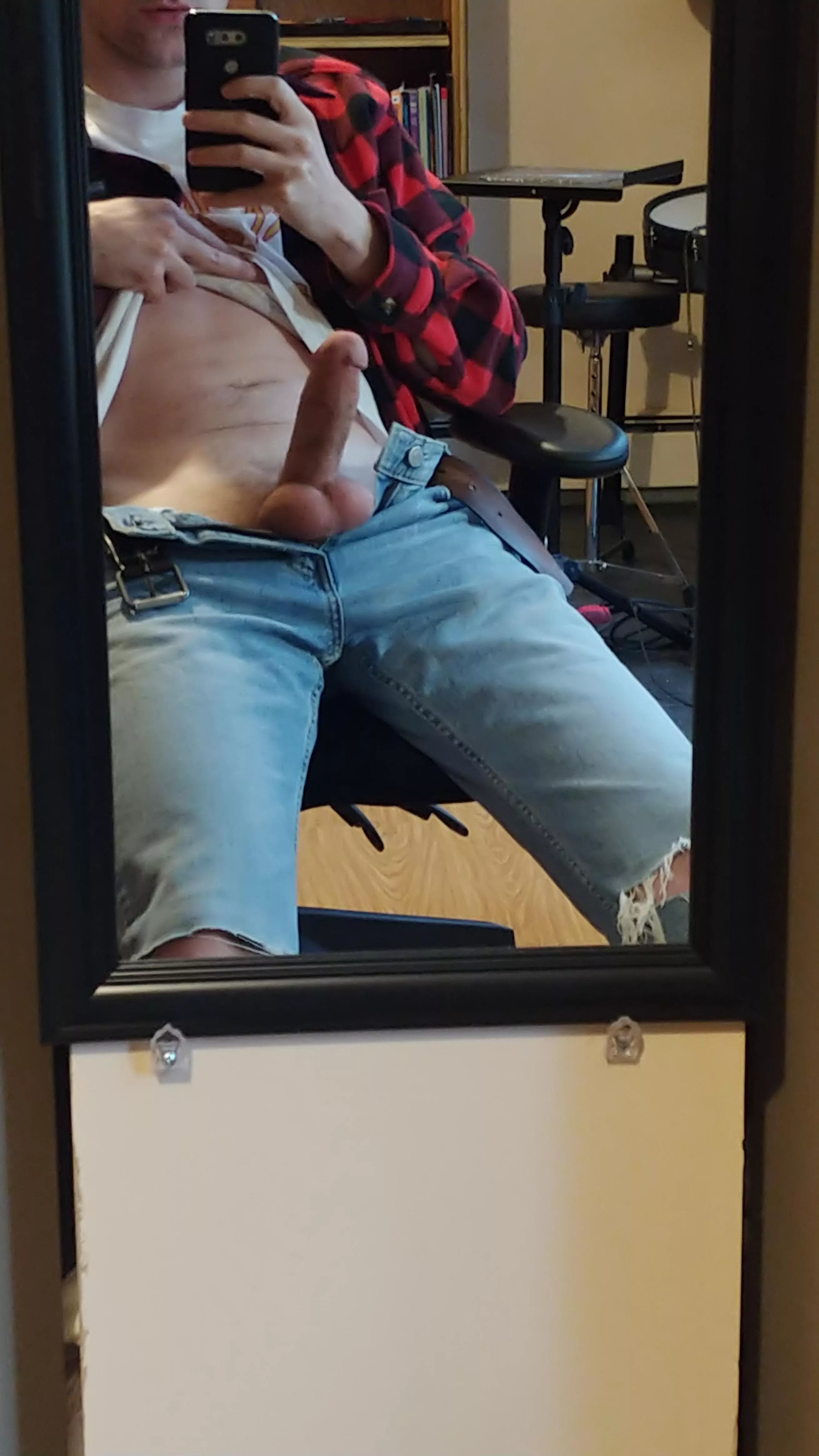 He needed a breather hopefully you guys don't mind 😏