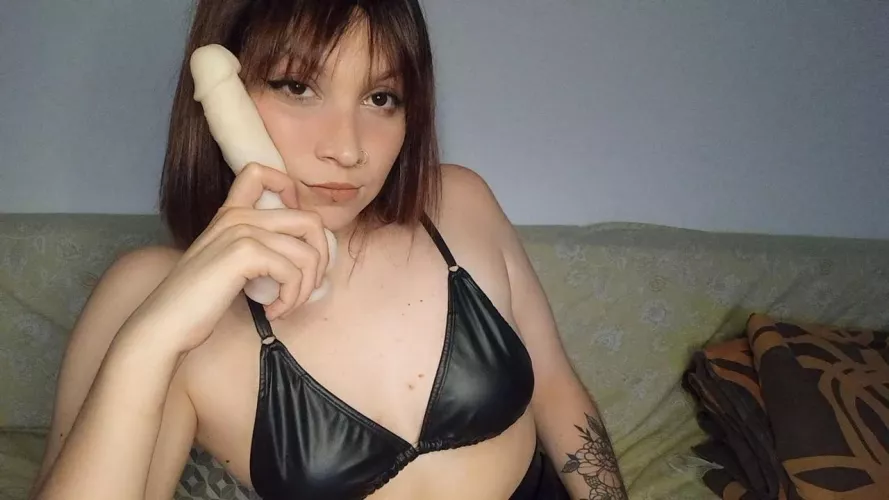 I have even more of a bitch face when I'm high 😳