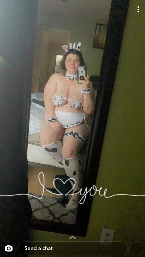 I want to be left alone on the milking machine for hours 🥰😍