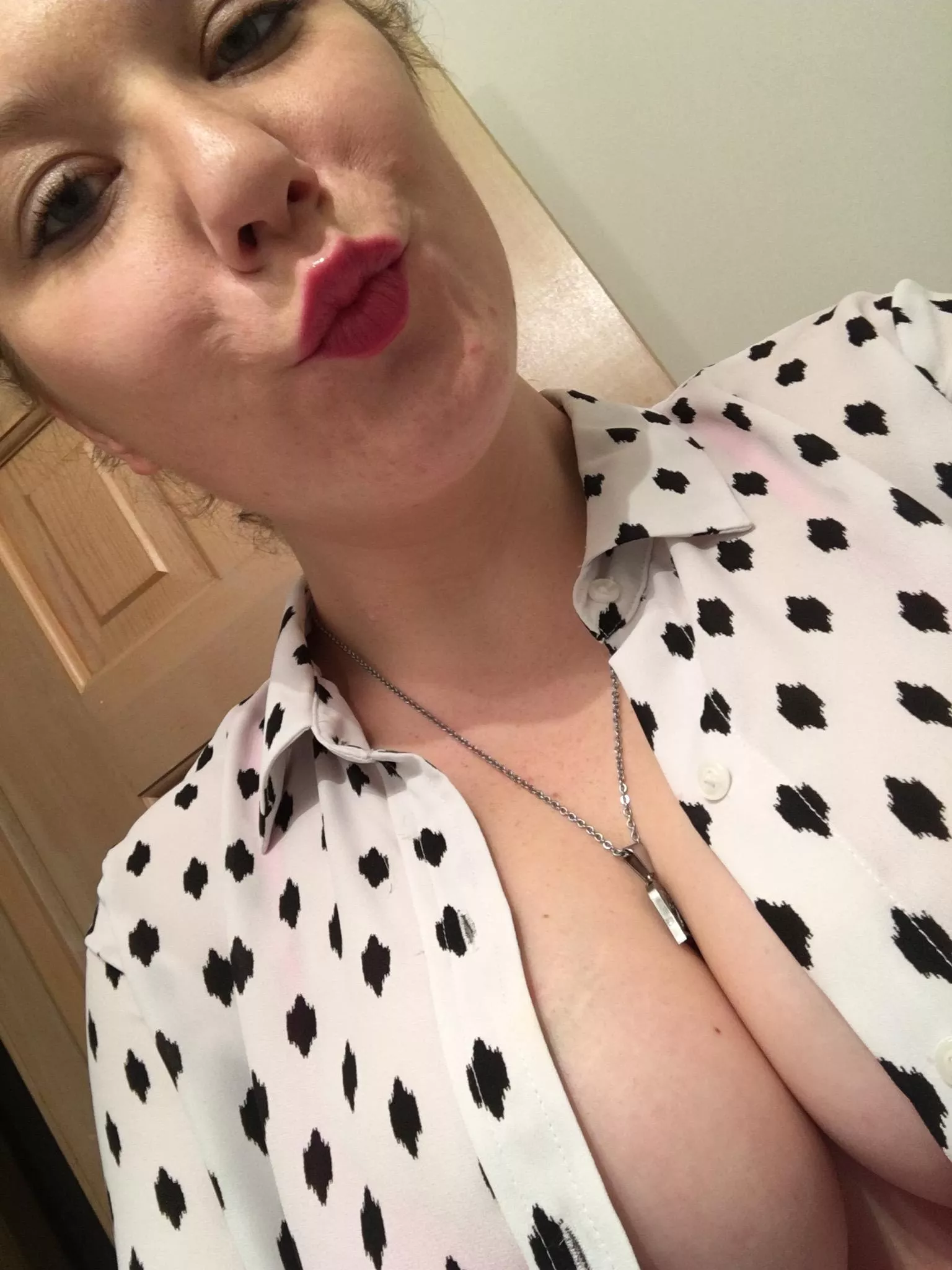I'll be your big titty secretary baby