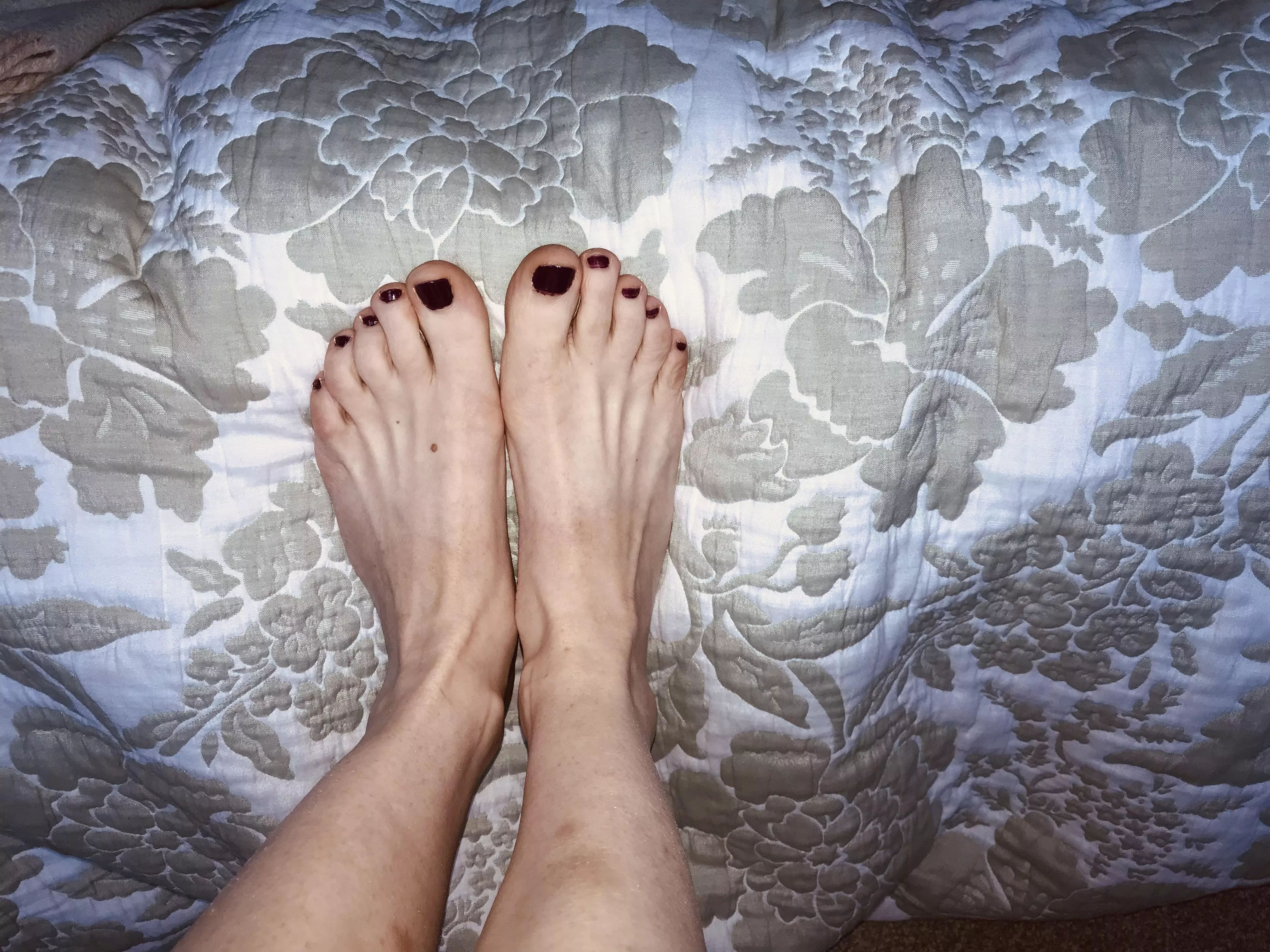 I’m new on here, do you like the deep purple polish?