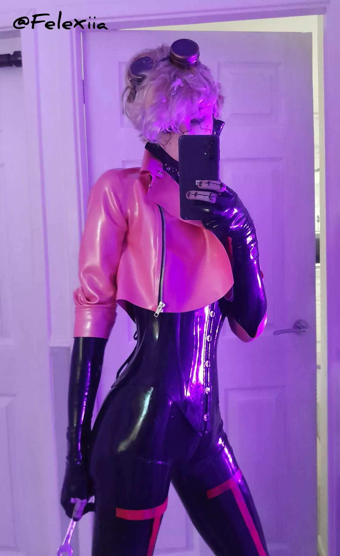 latex cyberpunk outfit :)