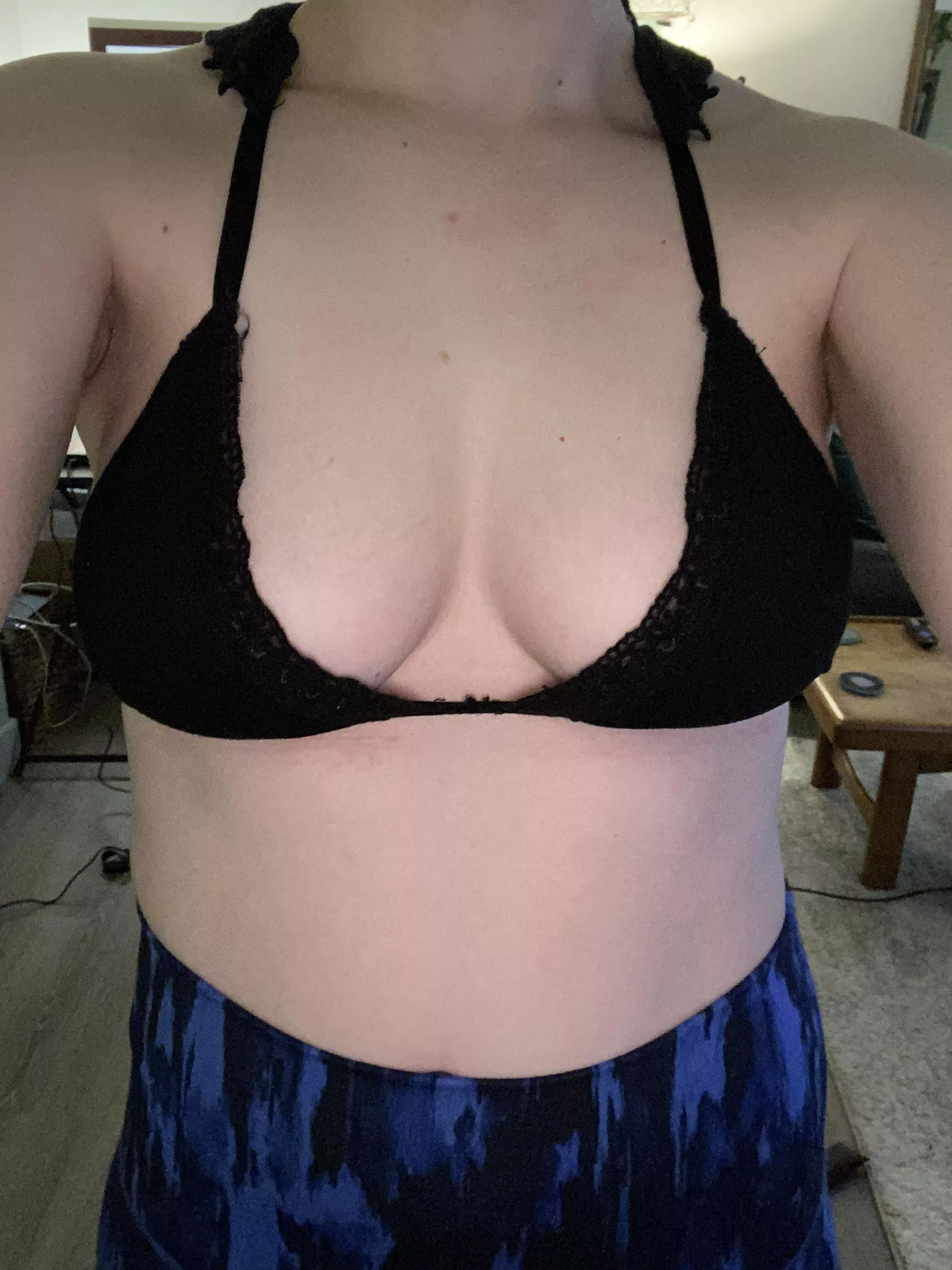 Looking for attention since hubby is asleep. rate me in the comments and tell me what you wanna see next and maybe I’ll post more. ;). 28 F