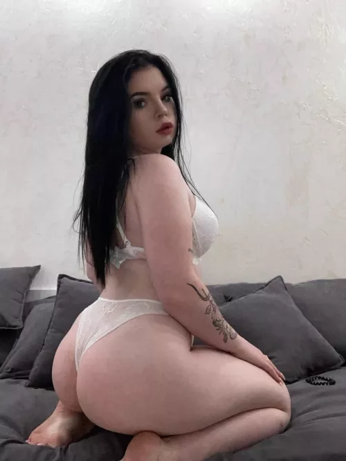 Me , you , bed , now 😏