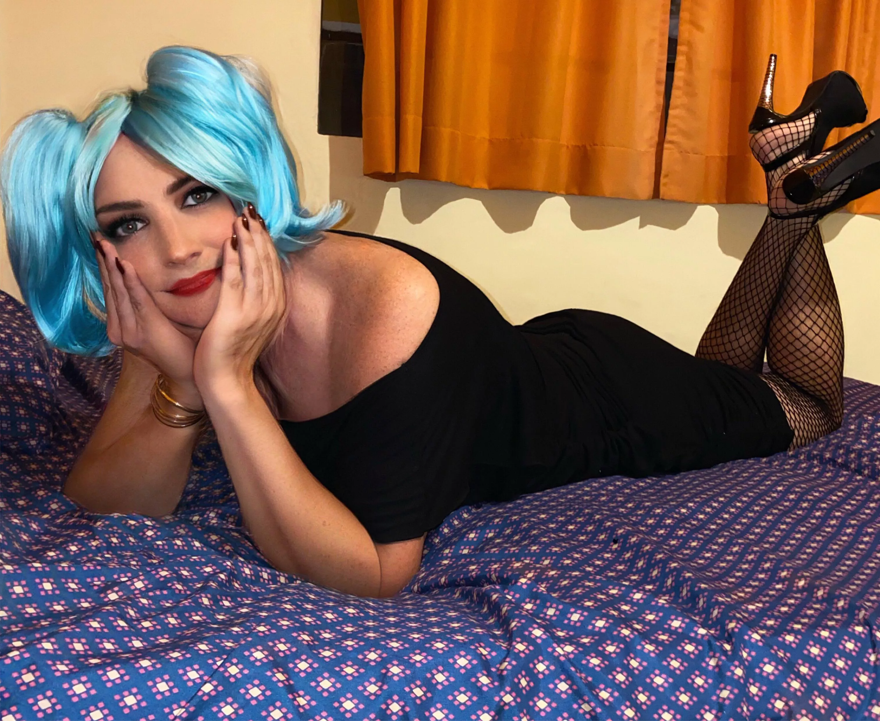 My girlfriend dolled me up last night, I couldn’t believe myself when I looked in the mirror. I’m so happy 🥰🥰. How did she do?