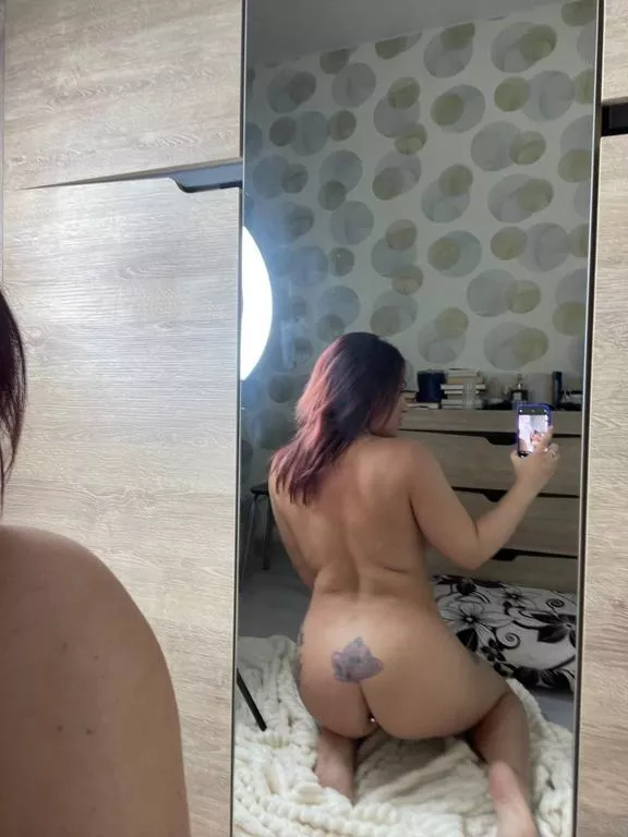 photo of my perfect ass in my bed :) oh, it's a pity there's no dick inside my pussy right now.