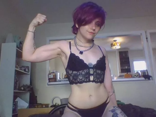 pretty boi flexin’