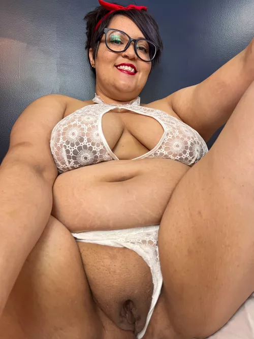 Some tasty fat pussy for you to feast on