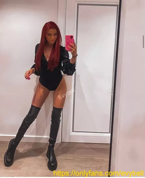 Stretching myself out with a dildo is a part of a self-care routine