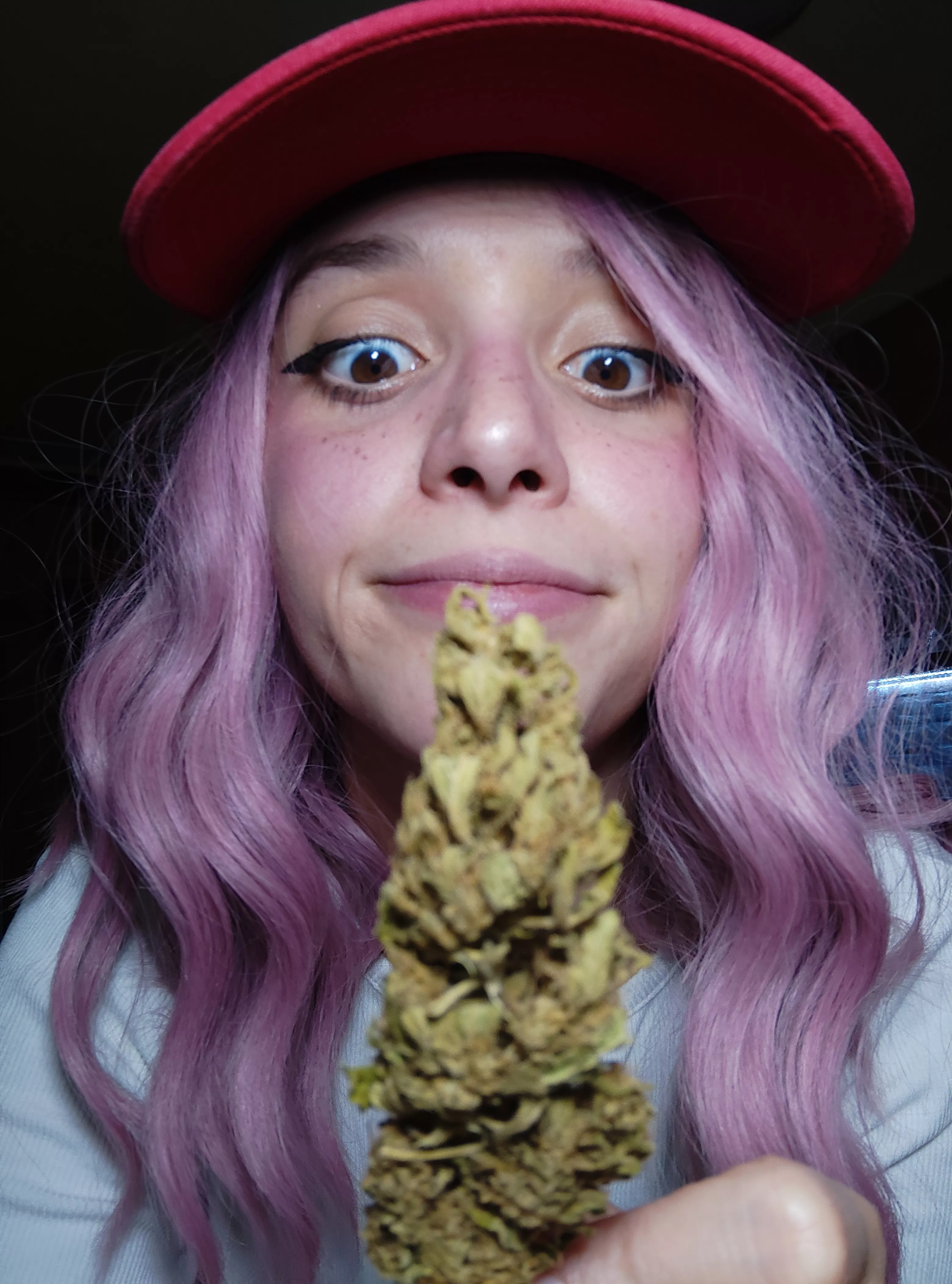 that's the same face I make when I see the D 🍃