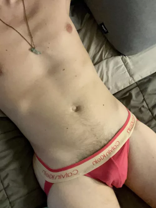 They turned the heat on in my building today 🥵