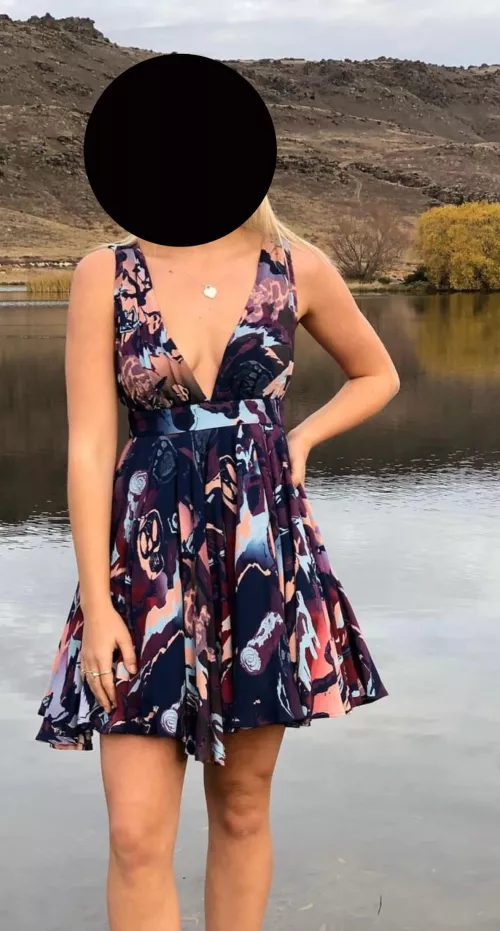 Trading petite gf, looking for legit trades! Can verify++ send clothed face sample for reply