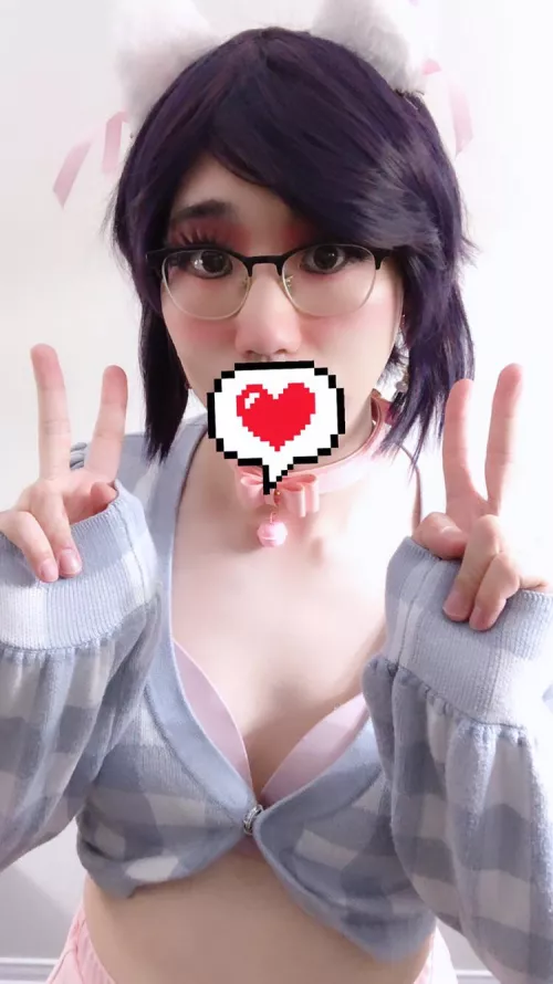 UwU it’s getting cold gotta layer up 💕