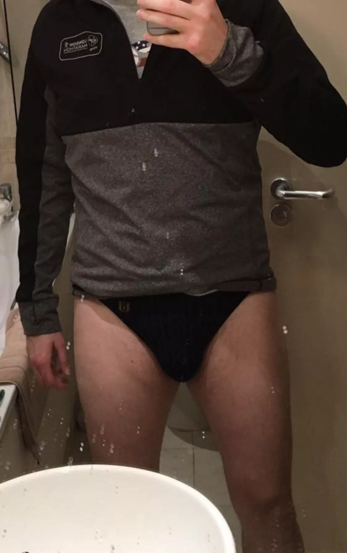 WFH today but about to meet a friend for coffee. Before I put my jeans on, here are today’s briefs. Not my usual cut, so they’re not worn very often.