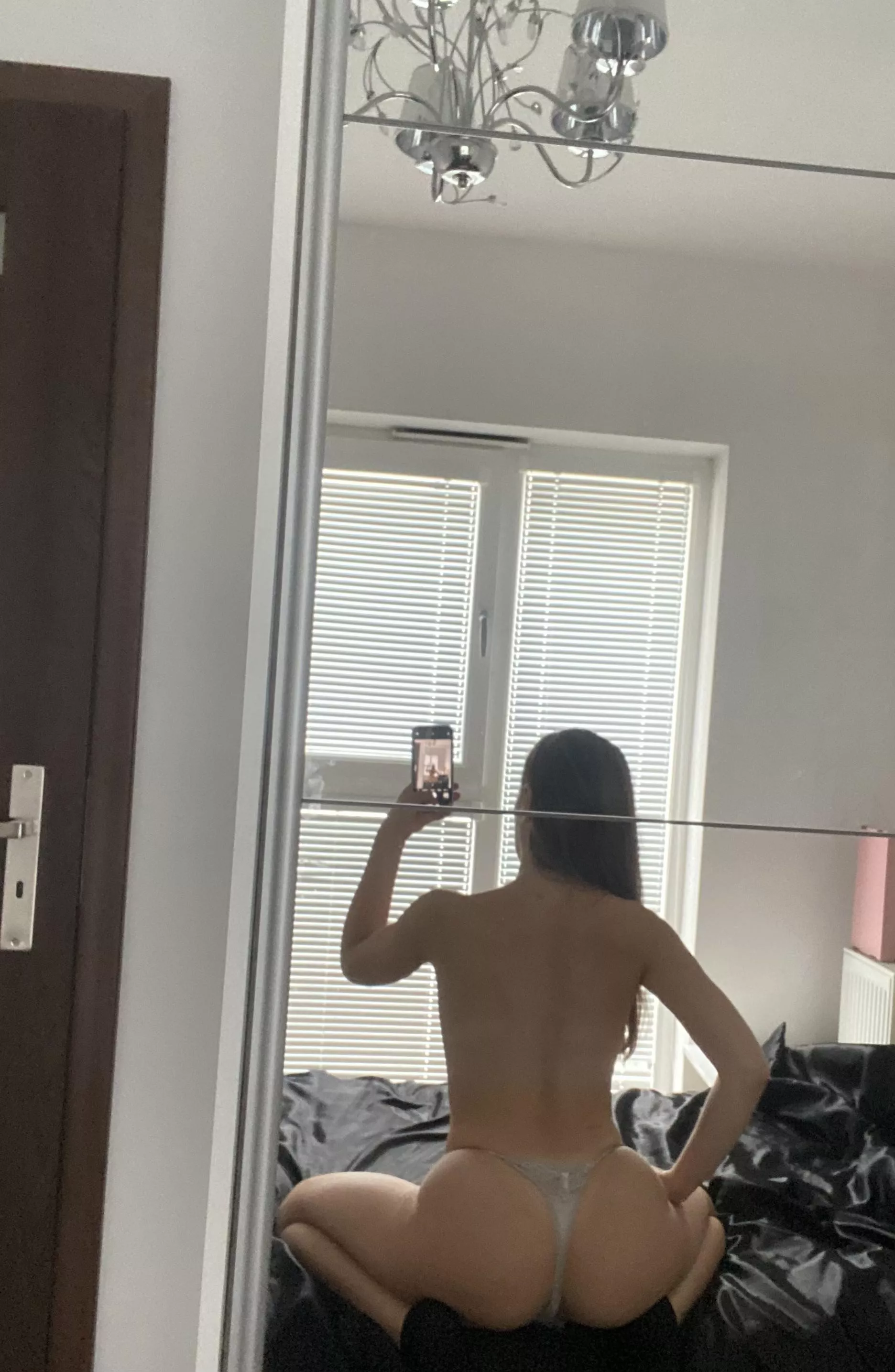 Would you clap me my cheeks ?