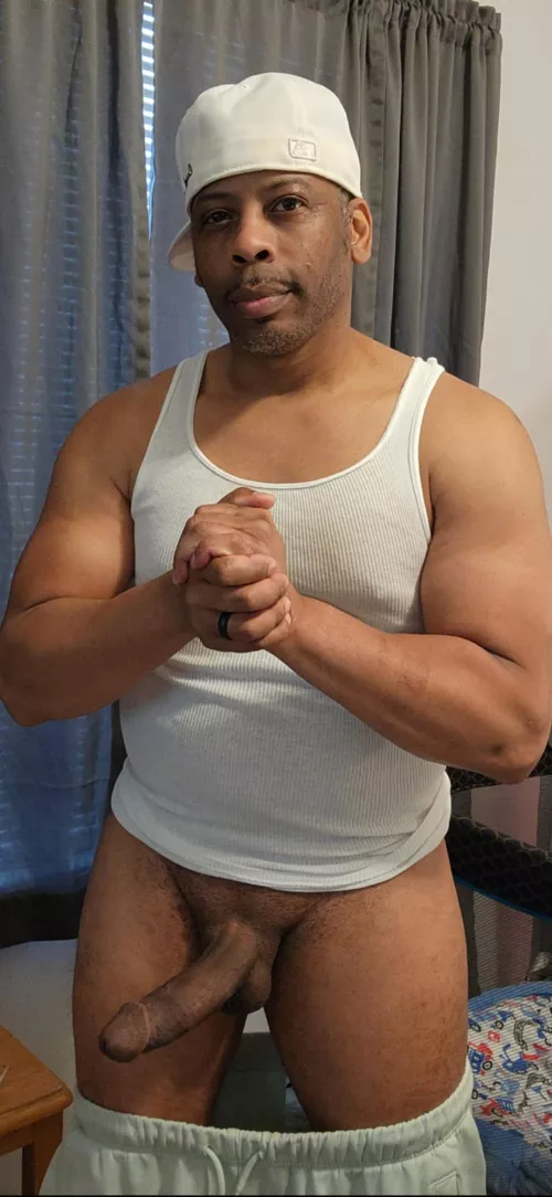 Would you slowly kiss the head then lick the shaft or lick the shaft snd then kiss the head?