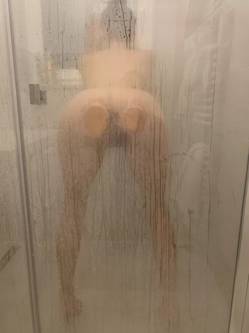 Would you take a shower with me ? (f)