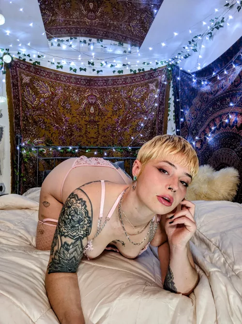 you come home to me in bed like this, wyd?