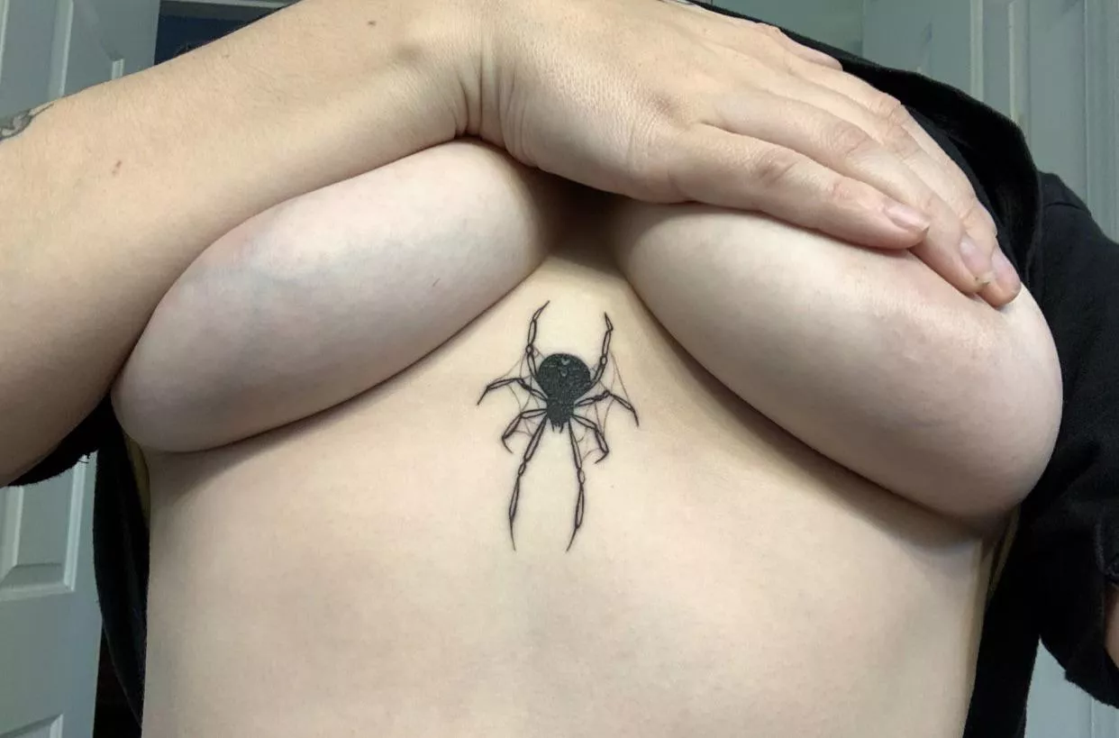 You like my new tattoo? 😇