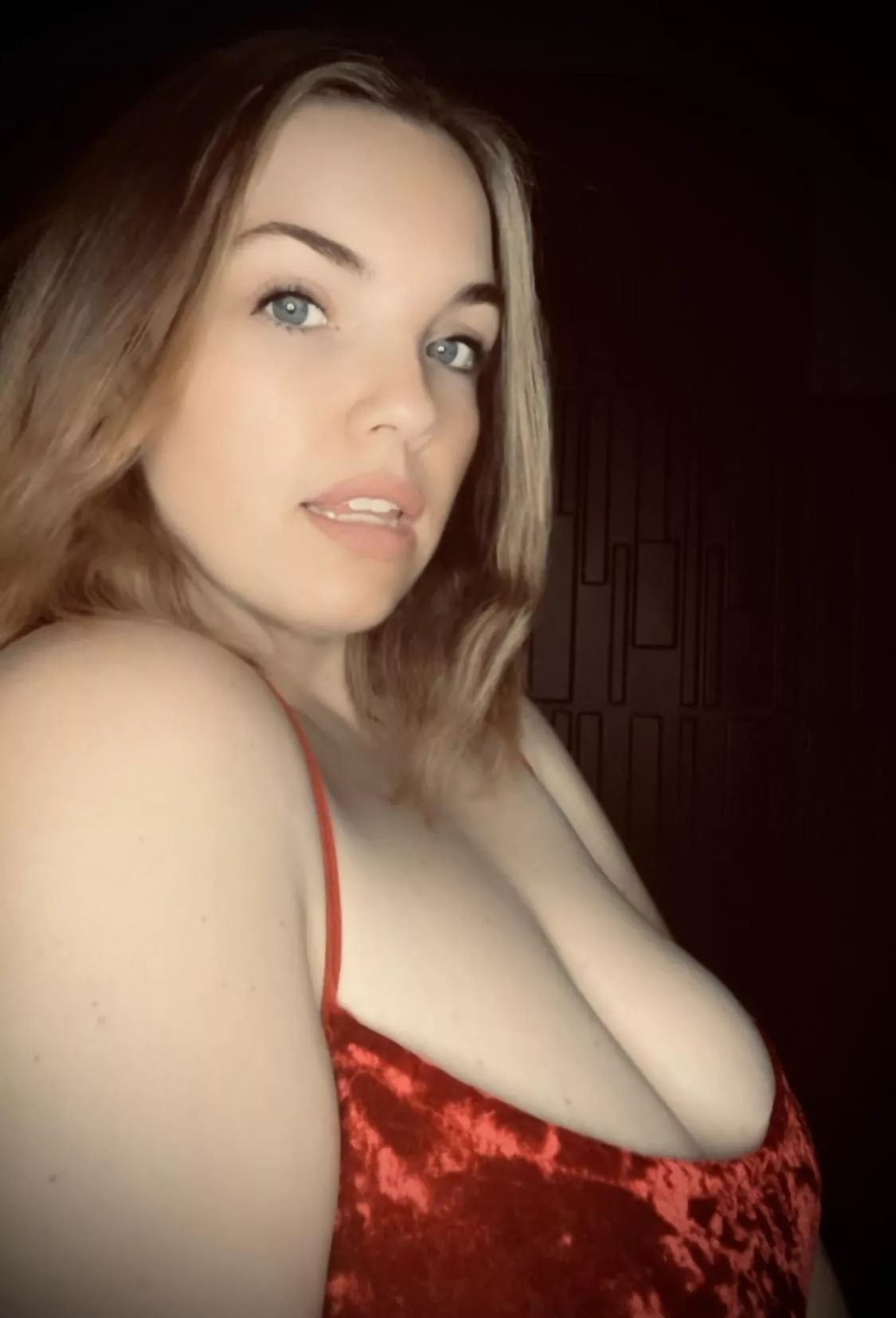 You, me, Mistletoe ?