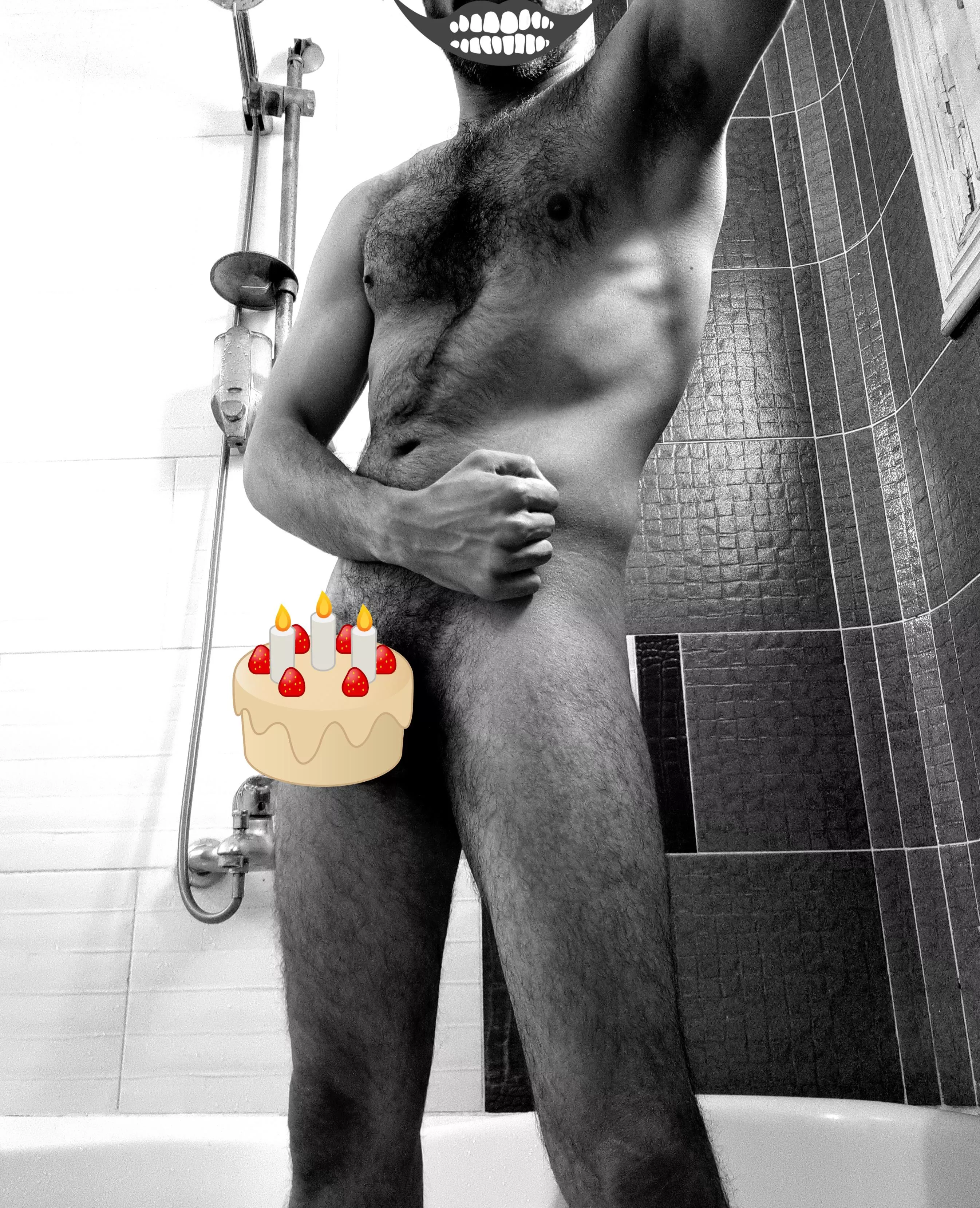 33 (m),, what is your honest ratings? and should I shave body hair?