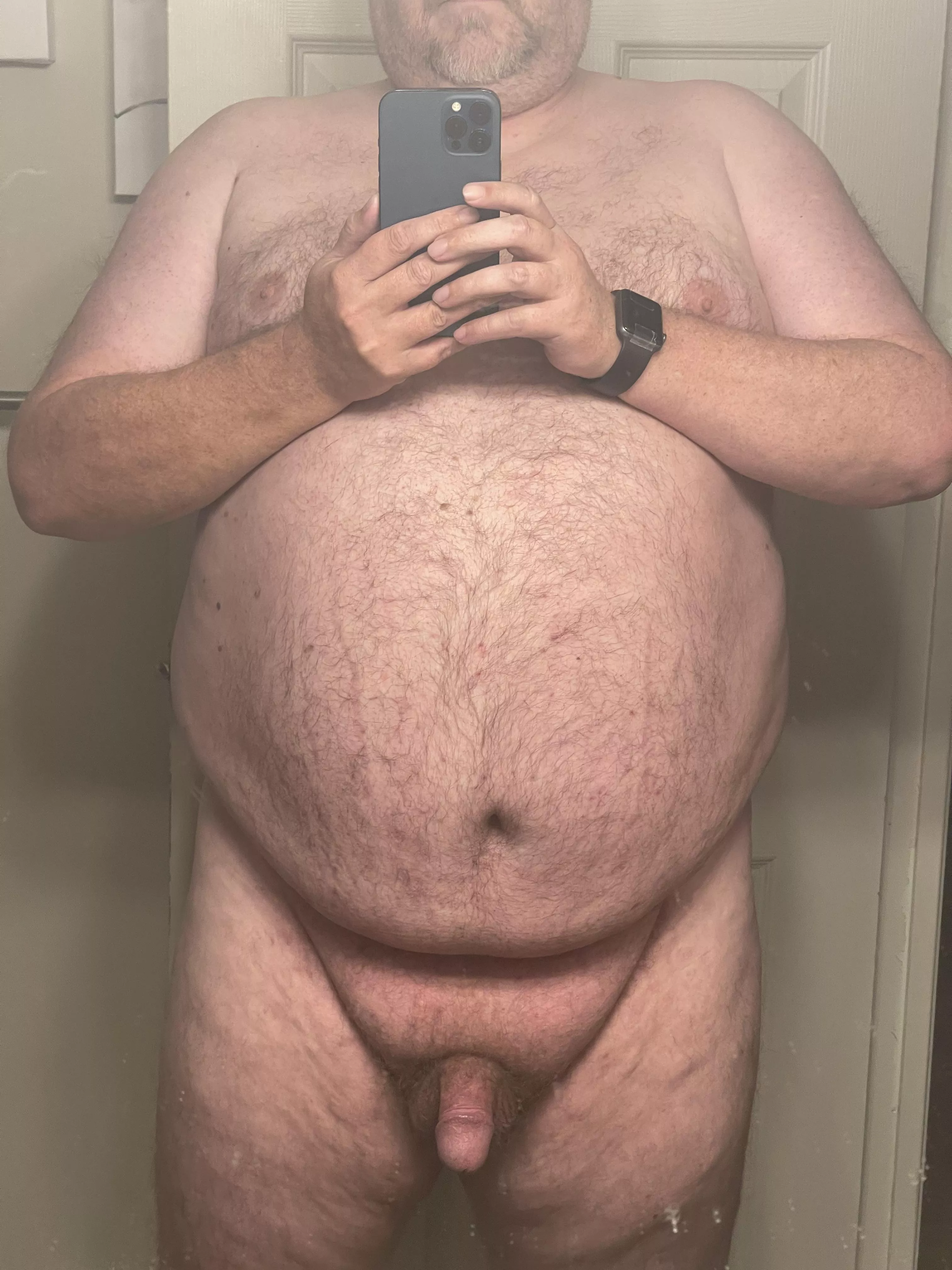 49M. Fresh pic. Now I’m laying in bed naked waiting for you.