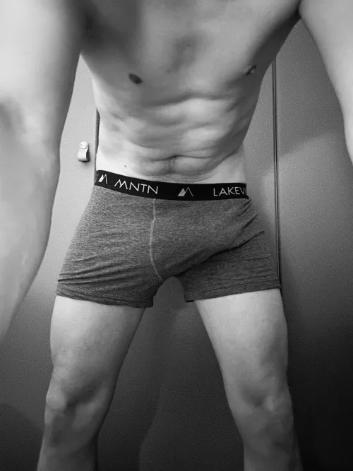 A little insecure about this, but then again it‘s fuck-it-wednesday and on that day I say: fuck it! Are you in?