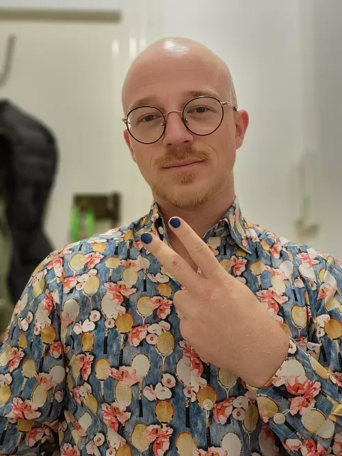 About to see Trixie & Katya, is my shirt gay enough?