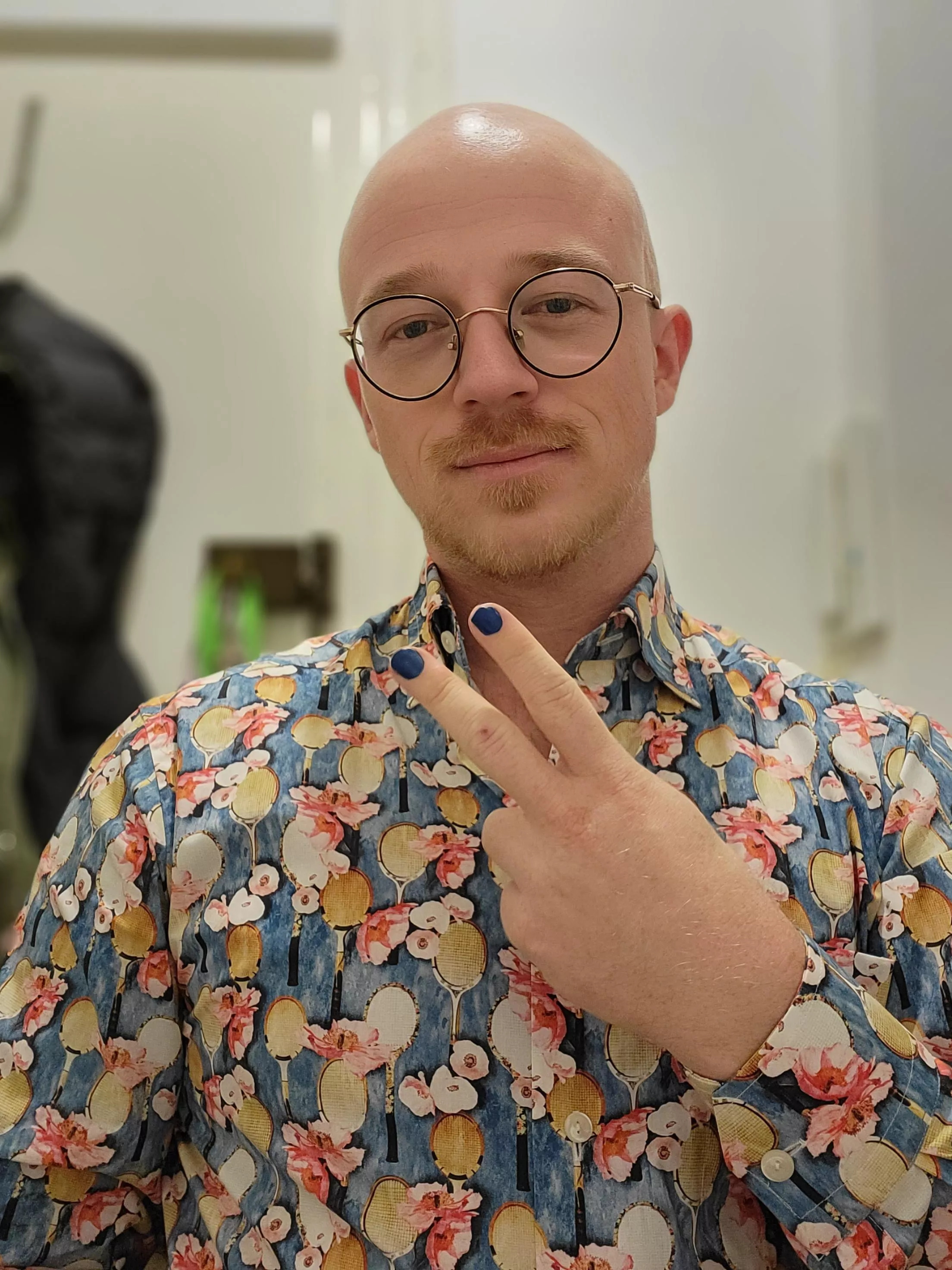 About to see Trixie & Katya, is my shirt gay enough?