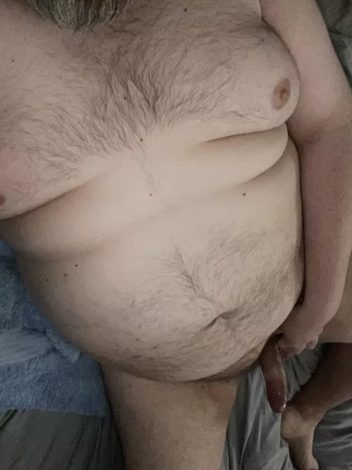 Any bbw/ssbbw like to come lay with me?