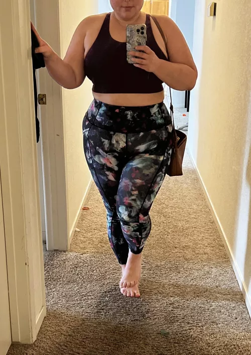 Anyone want to play while my man is out of town?