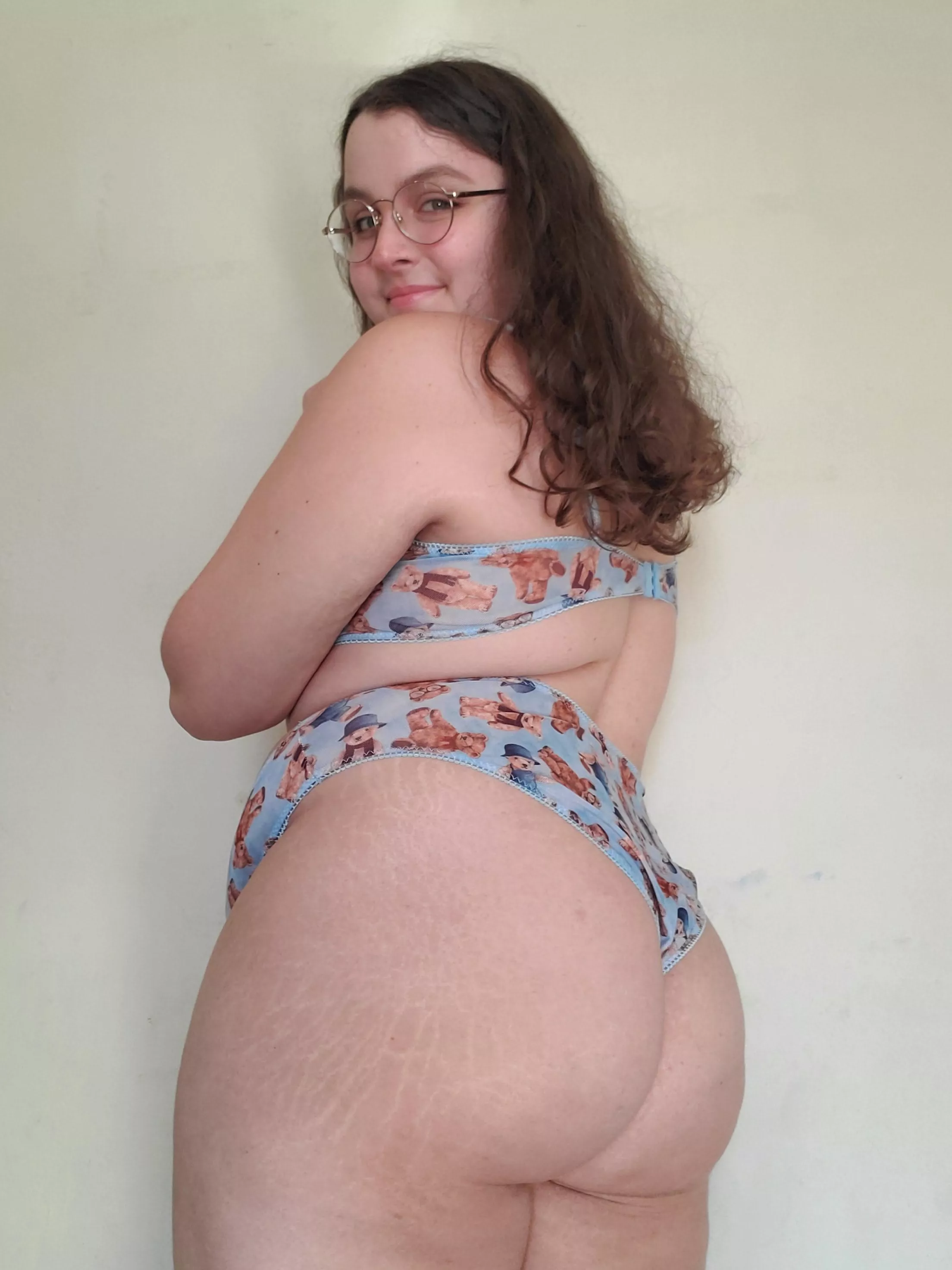 booties are better with cellulite, it adds character :3