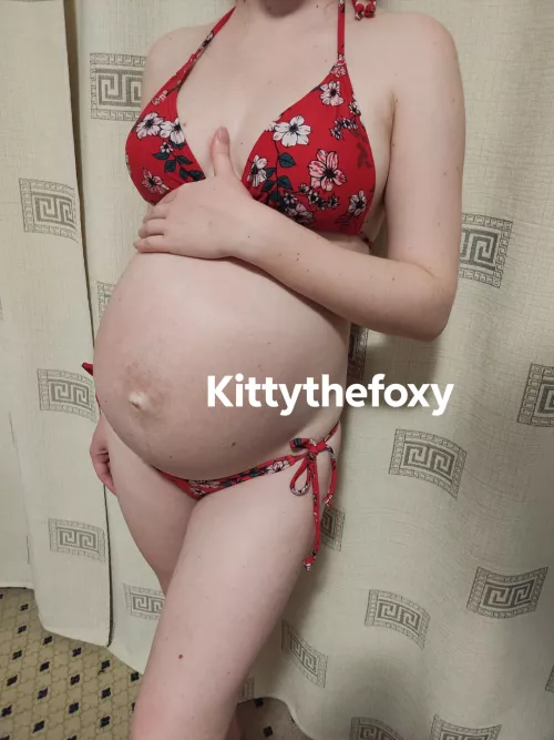 Come and rub my swollen belly