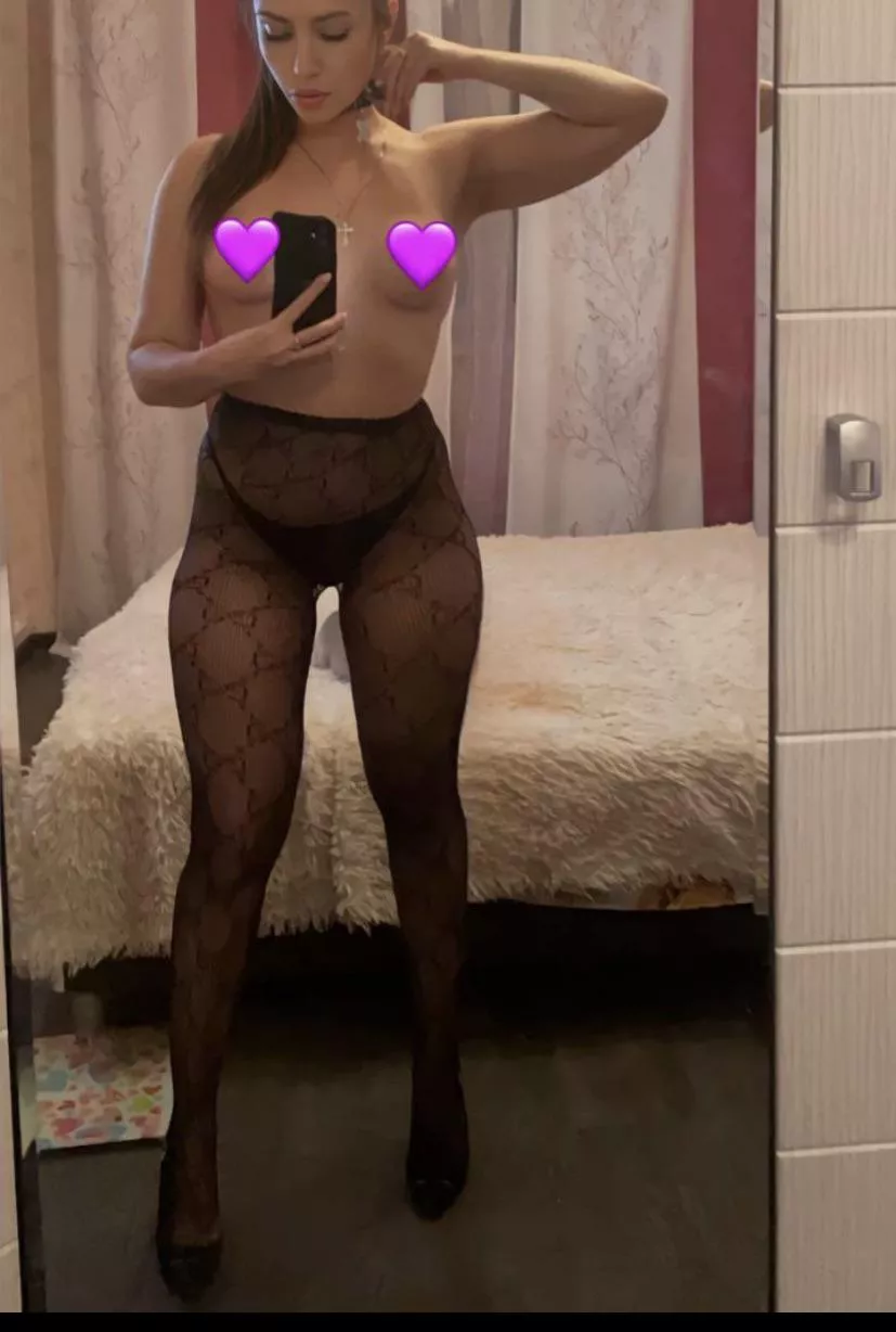 Elina (@elinaaa_3333) [Instagram]